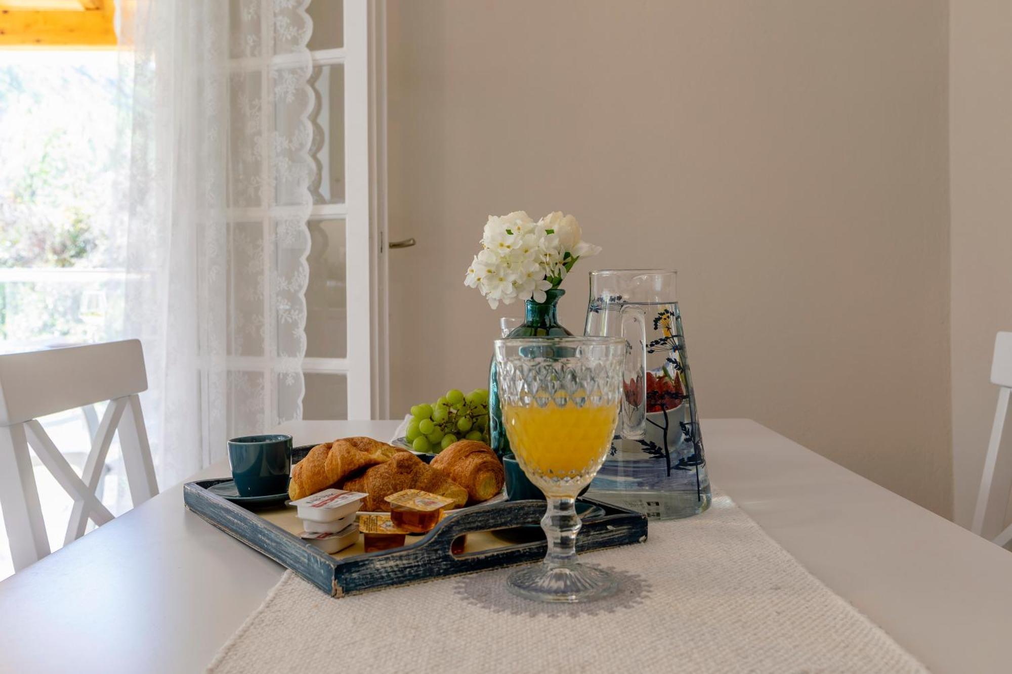 Apraos Alisachni Apartments חדר תמונה