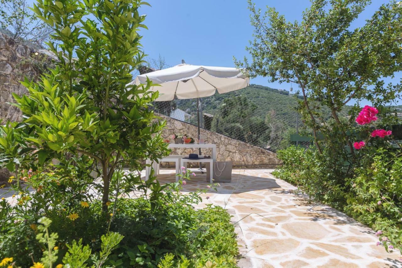 Apraos Alisachni Apartments מראה חיצוני תמונה
