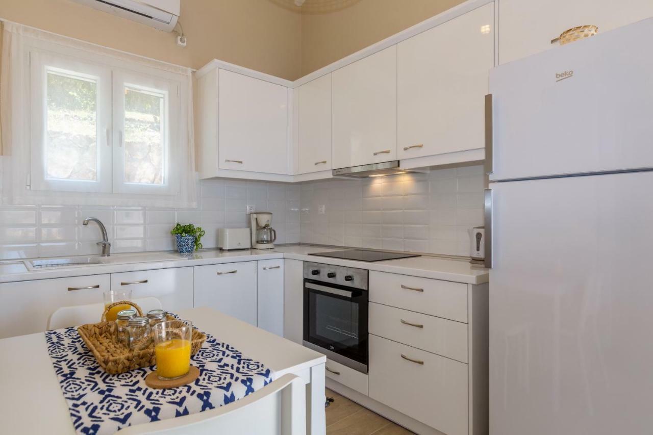 Apraos Alisachni Apartments מראה חיצוני תמונה